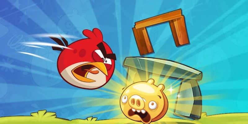 Cẩn trọng khi săn heo đất vàng trong Angry Birds